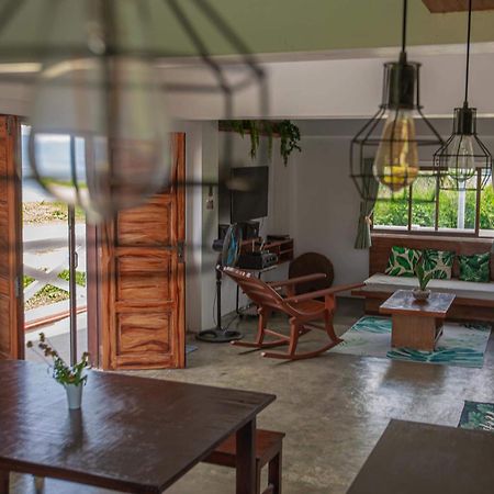 Triangle Huts Otel Pagudpud Dış mekan fotoğraf