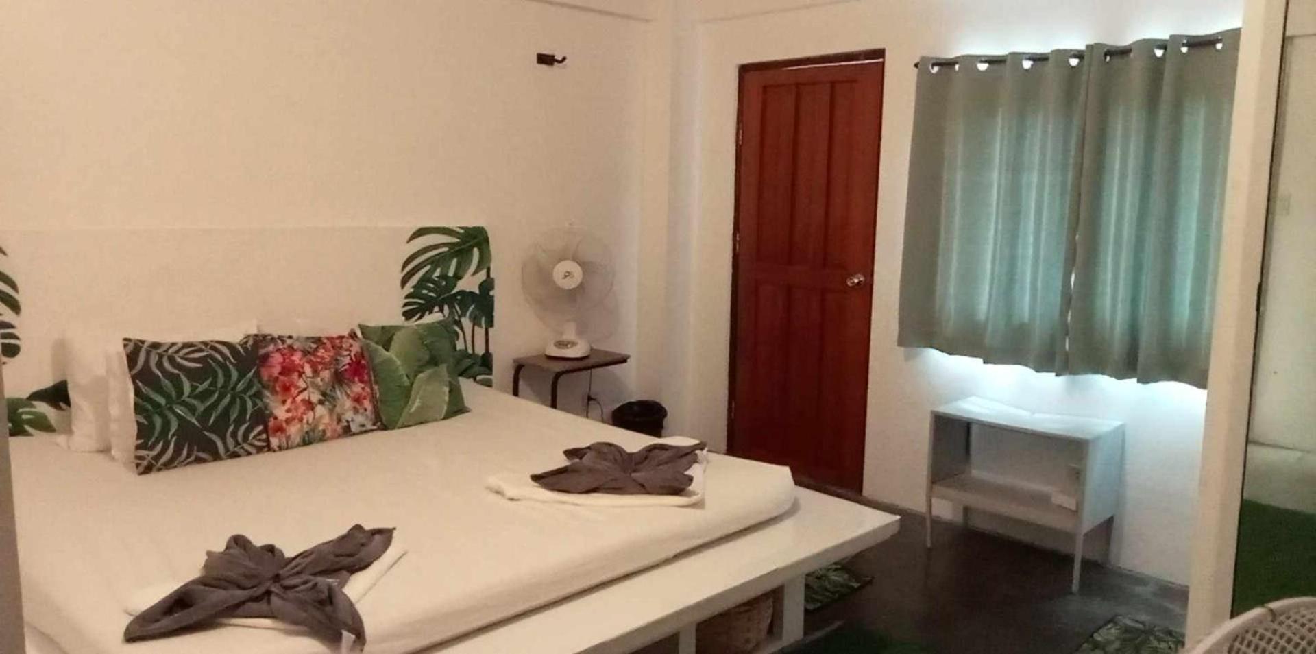 Triangle Huts Otel Pagudpud Dış mekan fotoğraf