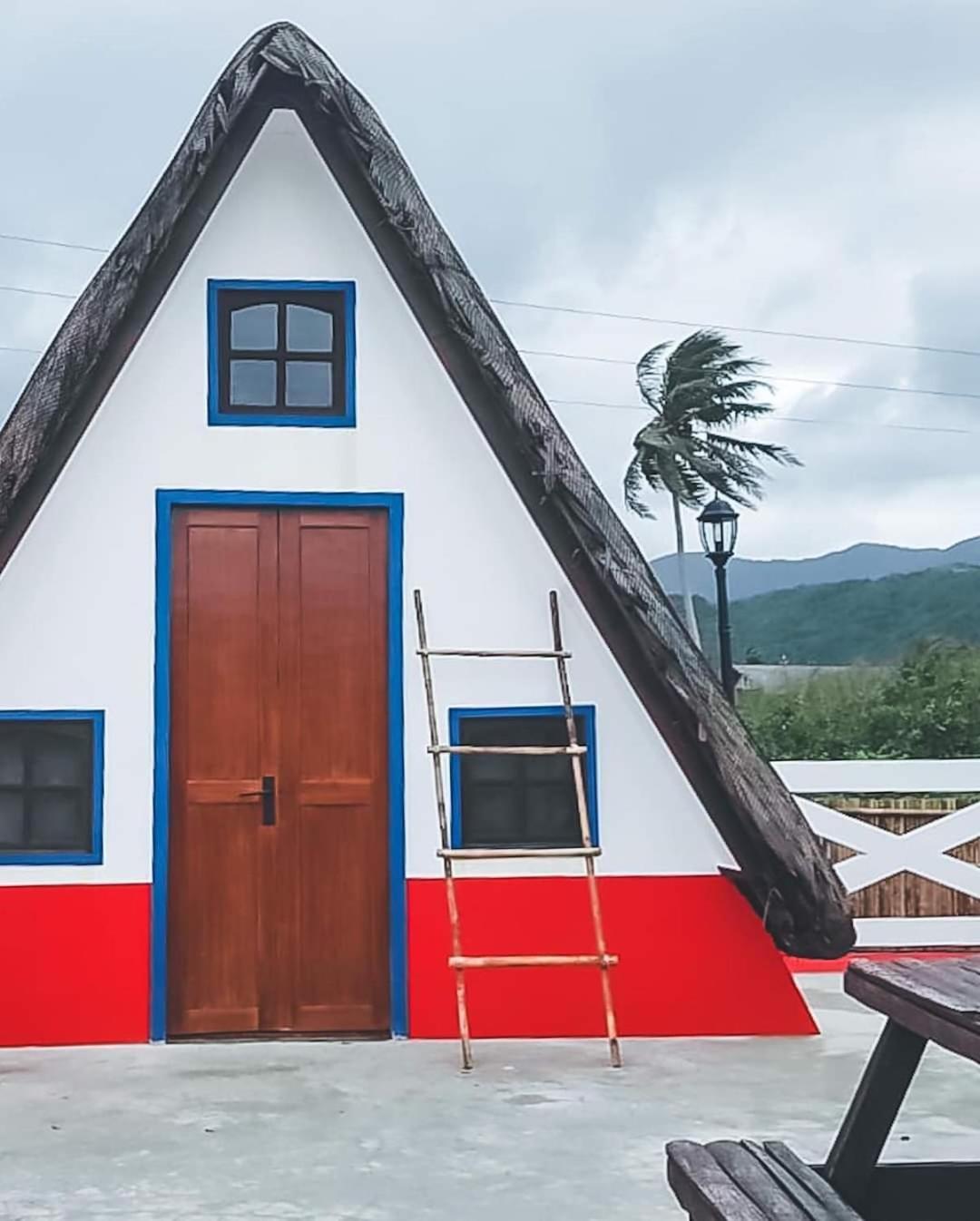 Triangle Huts Otel Pagudpud Dış mekan fotoğraf