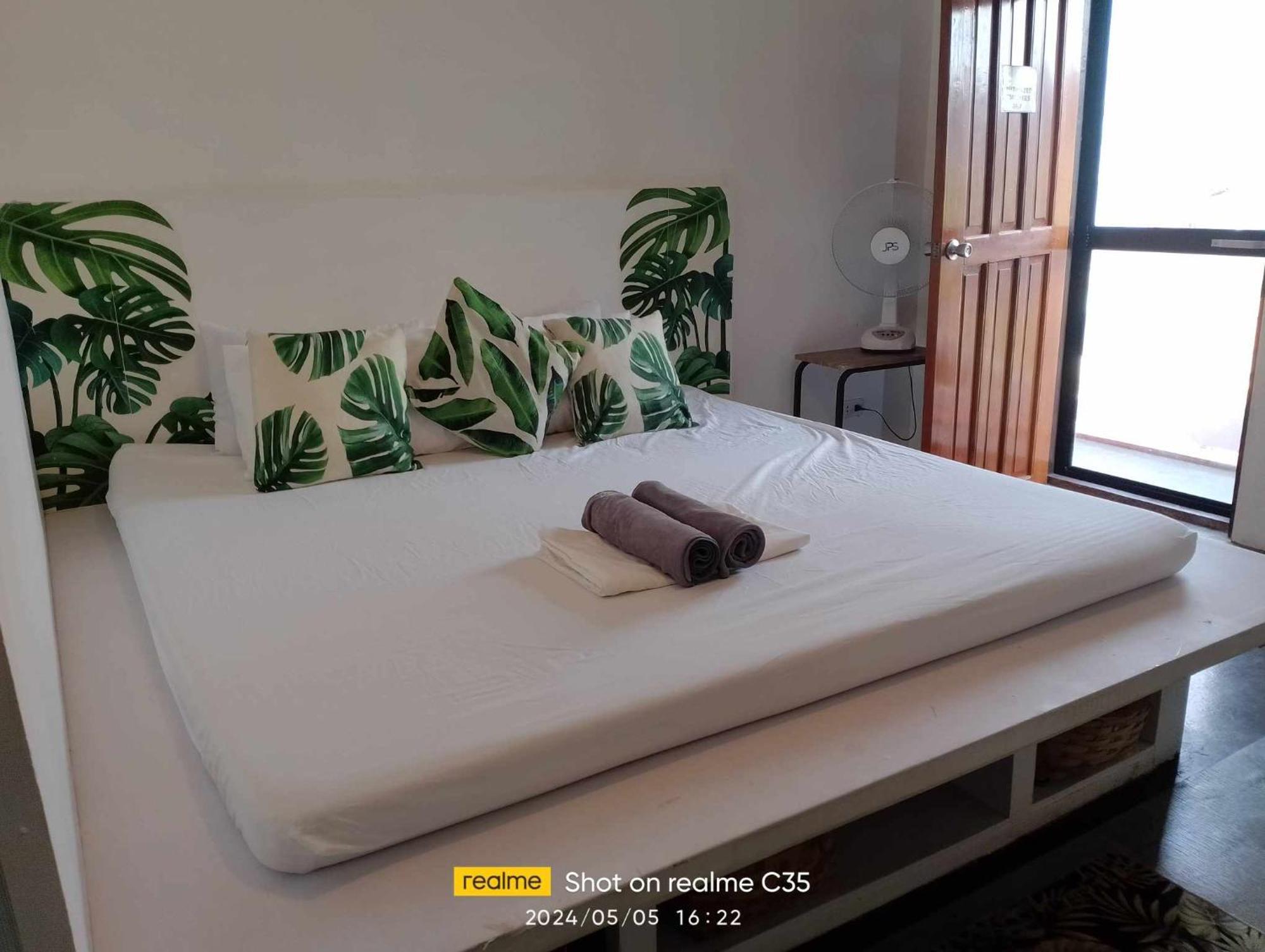 Triangle Huts Otel Pagudpud Dış mekan fotoğraf