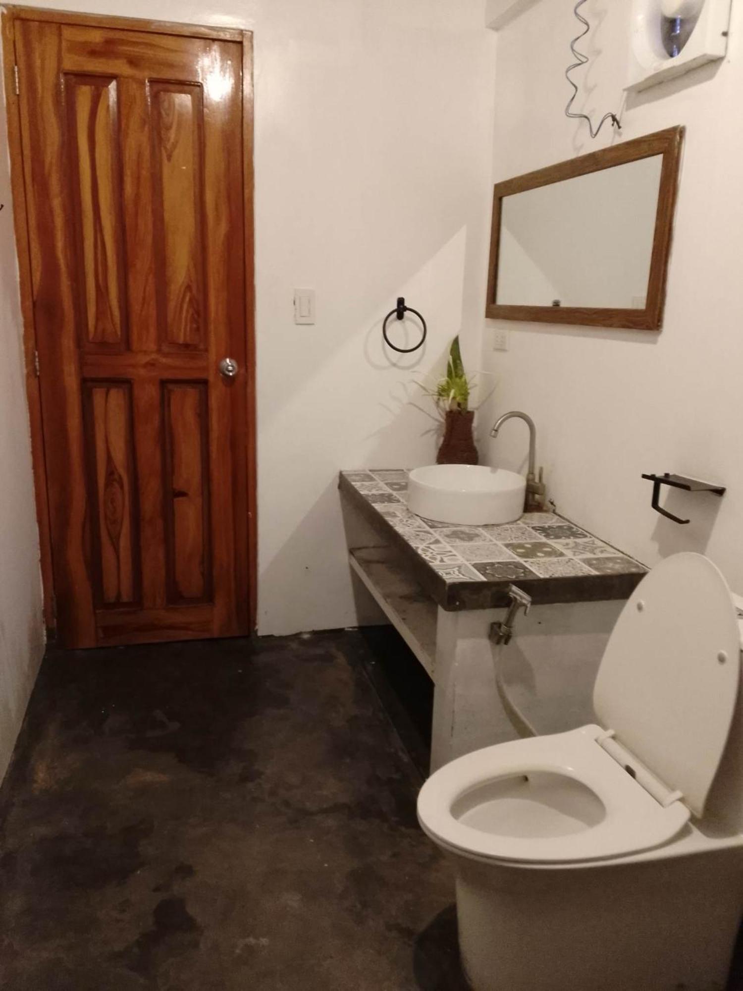 Triangle Huts Otel Pagudpud Dış mekan fotoğraf